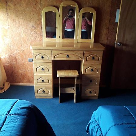 Hostal Y Cabanas Peumayen Пуерто Гуадал Екстериор снимка