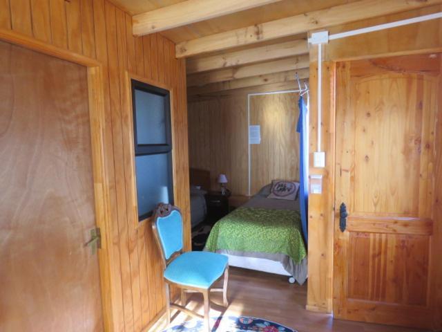 Hostal Y Cabanas Peumayen Пуерто Гуадал Екстериор снимка