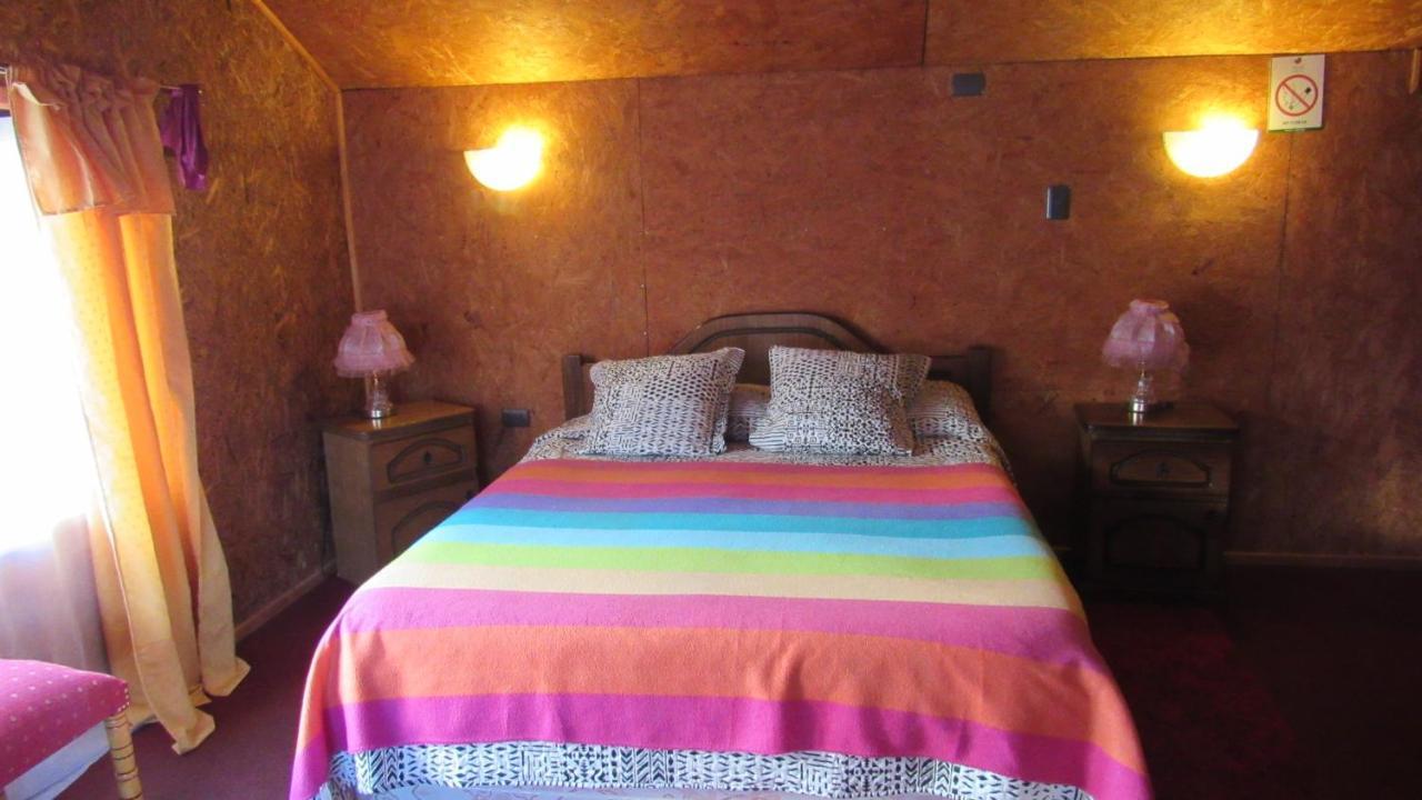Hostal Y Cabanas Peumayen Пуерто Гуадал Екстериор снимка